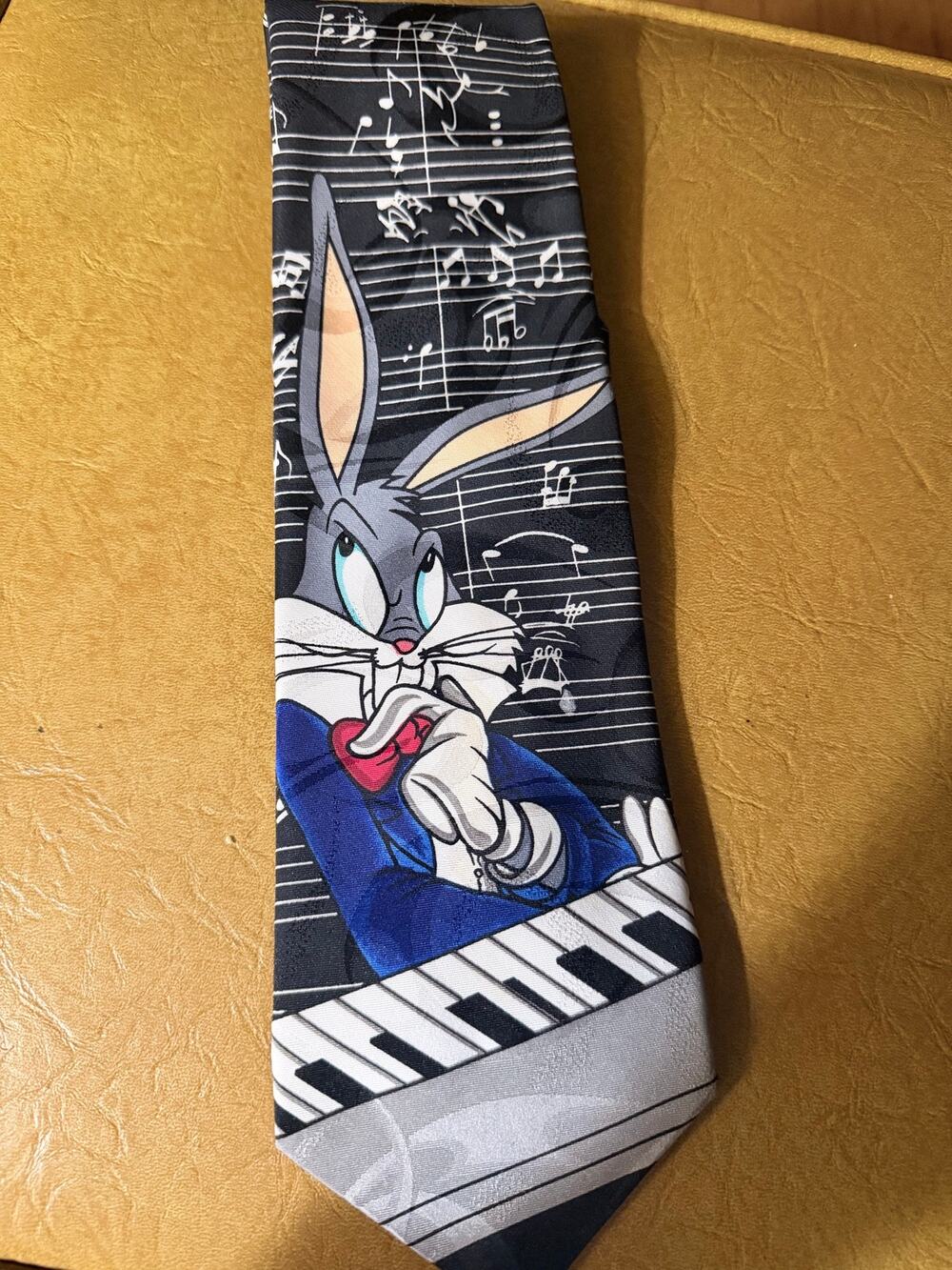 Vintage 1995 Looney Tunes Mania Bugs Bunny Piano Novelty Tie